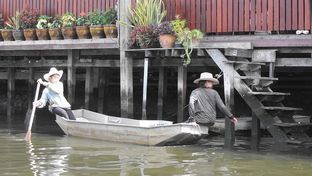 La vie au bord des klongs de Bangkok