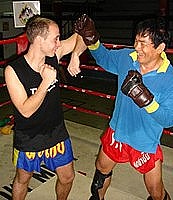Scéance d'entrainement à la boxe thai à Bangkok