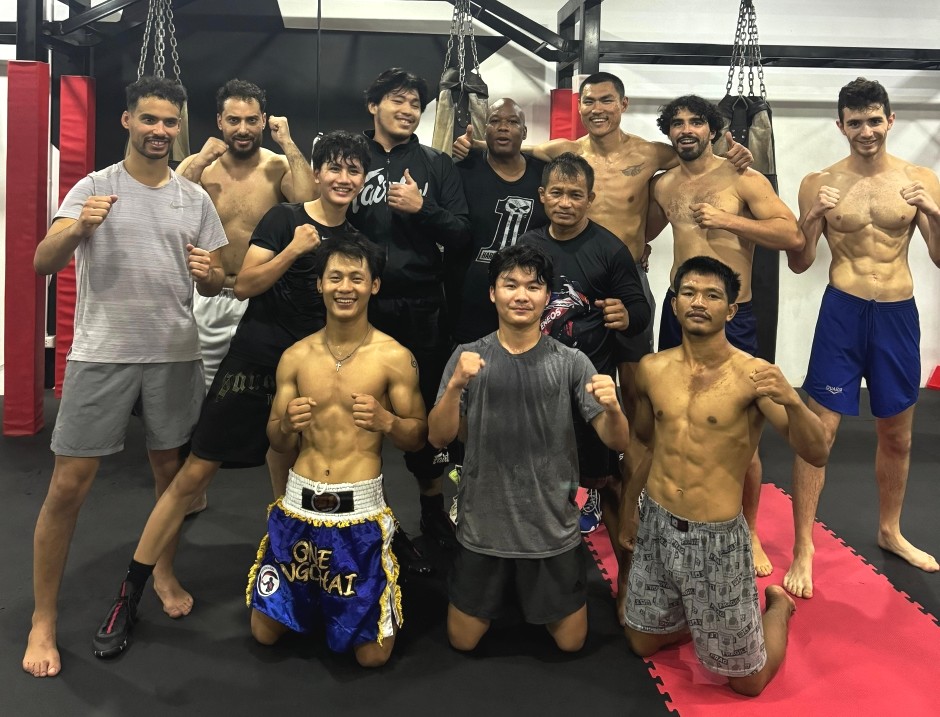 Groupe de nak muay à Chiang Mai en Thaïlande