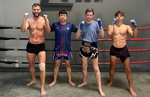 Réouverture post-covid des entrainements de muay thai à Chiang Mai