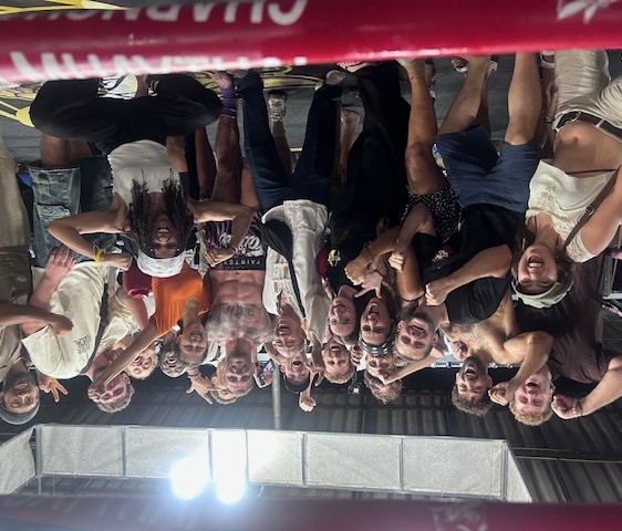 Bonne ambiance en entrainement à la boxe thai en Thaïlande