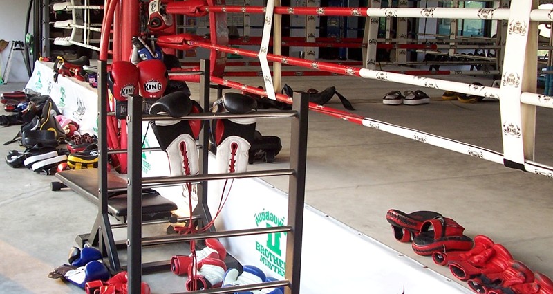 camp d'entrainement au muay thai moderne, à Bangkok