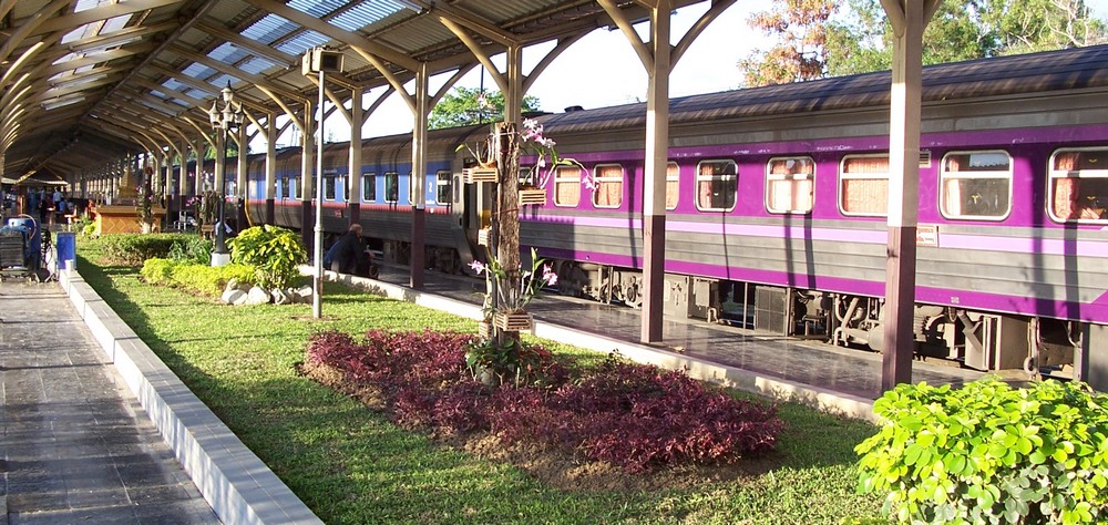 Gare et train à Chiang Mai