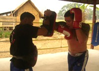 Entrainement au muay thai en Thailande