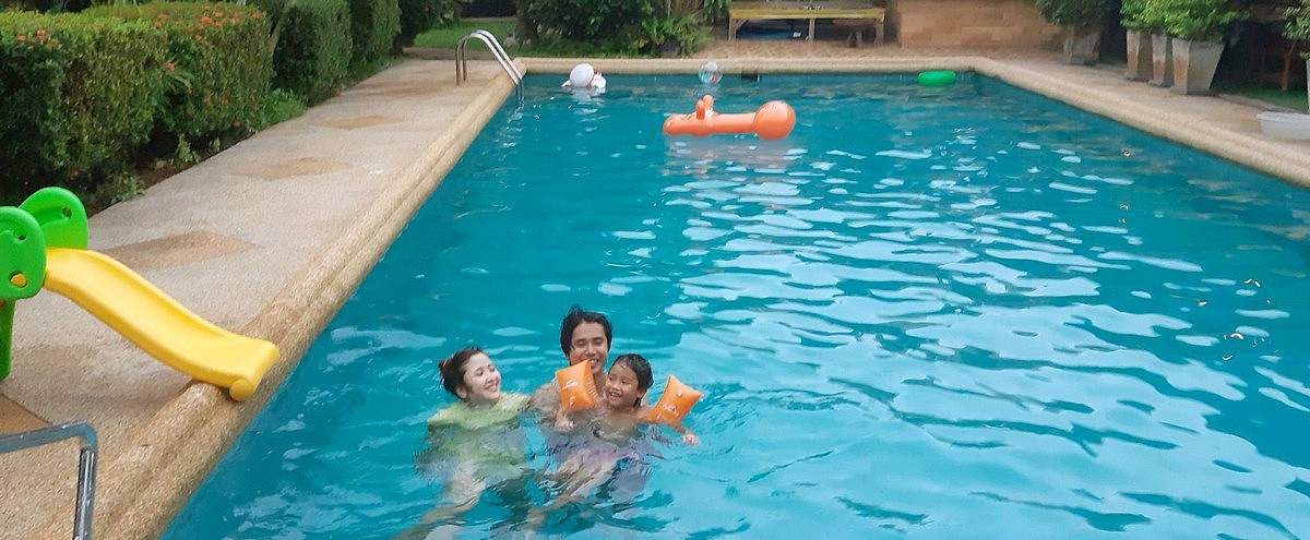 Hôtel avec piscine pour entrainement boxe thai en Thaïlande