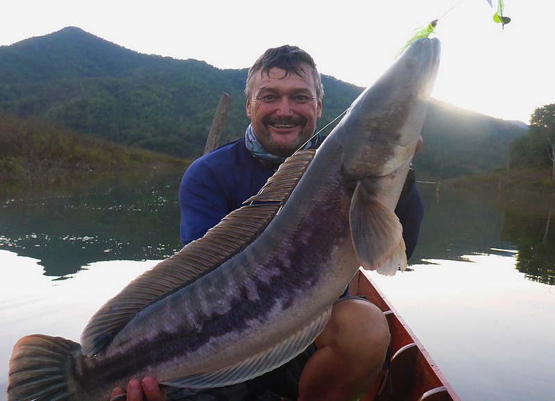 pêche en lac et rivière en Thailande